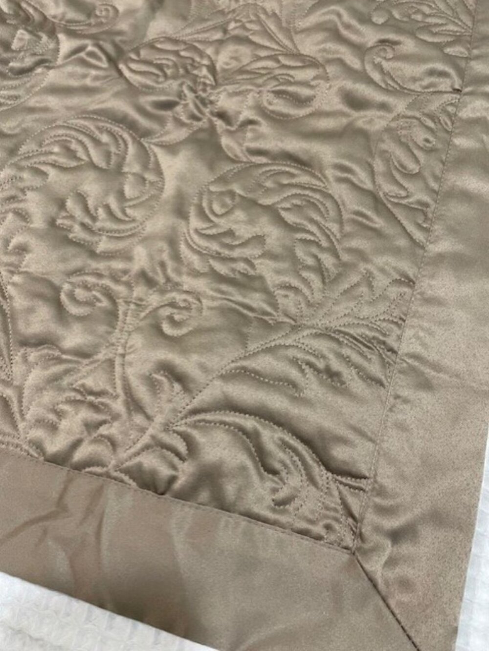 SET of 2 Chocolat Brown Quilted Polyester Pillow Shams